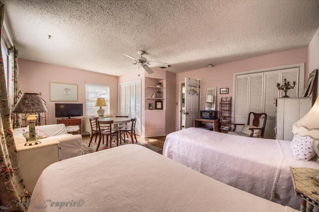 Binky'S Nest Daire Fredericksburg Dış mekan fotoğraf